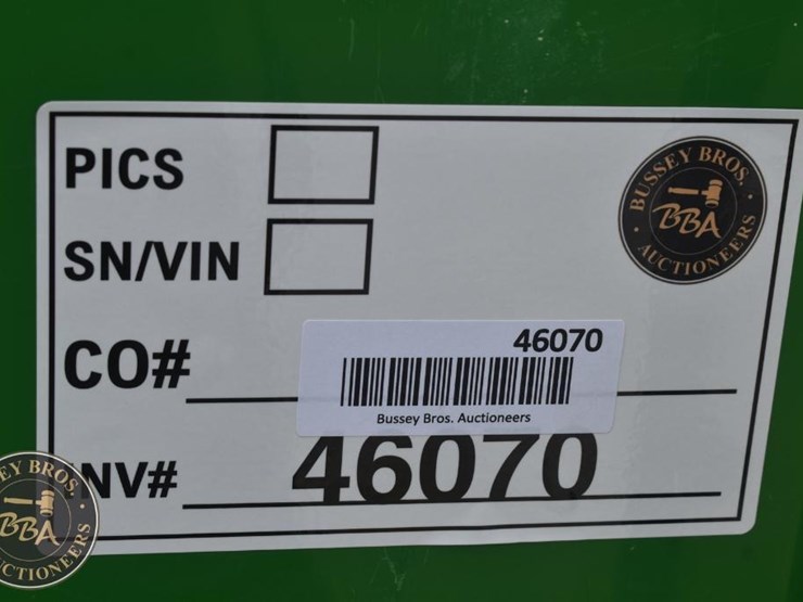 2021-john-deere-5045e-image-36