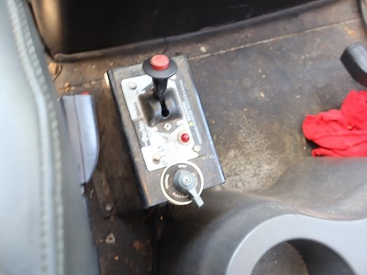 2010-international-transtar-8000-image-29