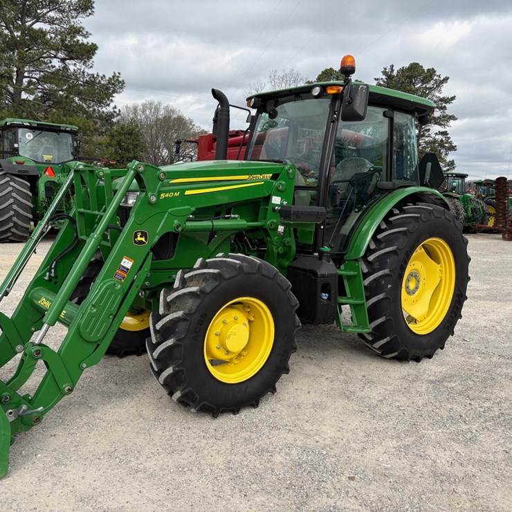 2020 JOHN DEERE 6105E