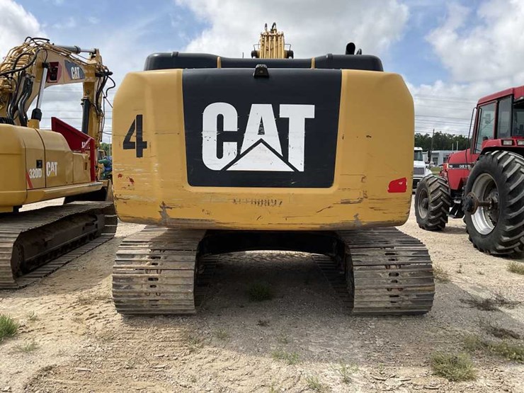 2015-caterpillar-323fl-image-5
