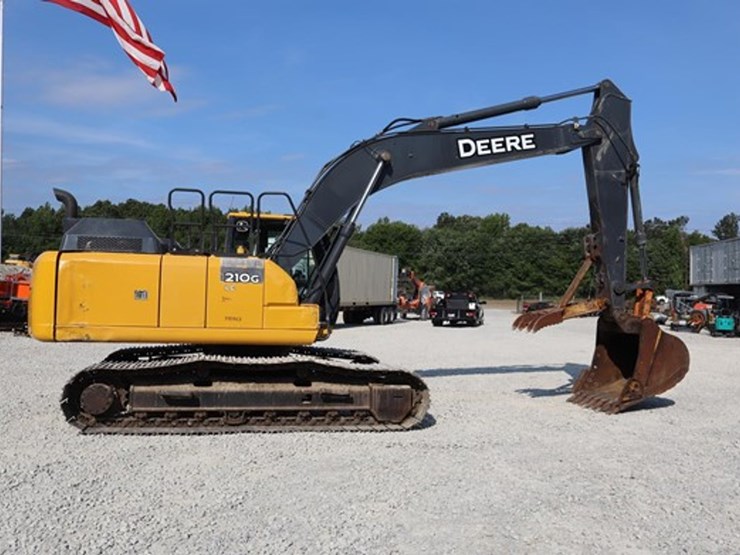 2017-deere-210g-image-7