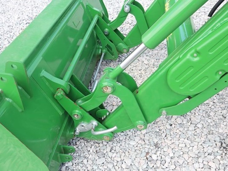 2022-john-deere-5090e-image-10