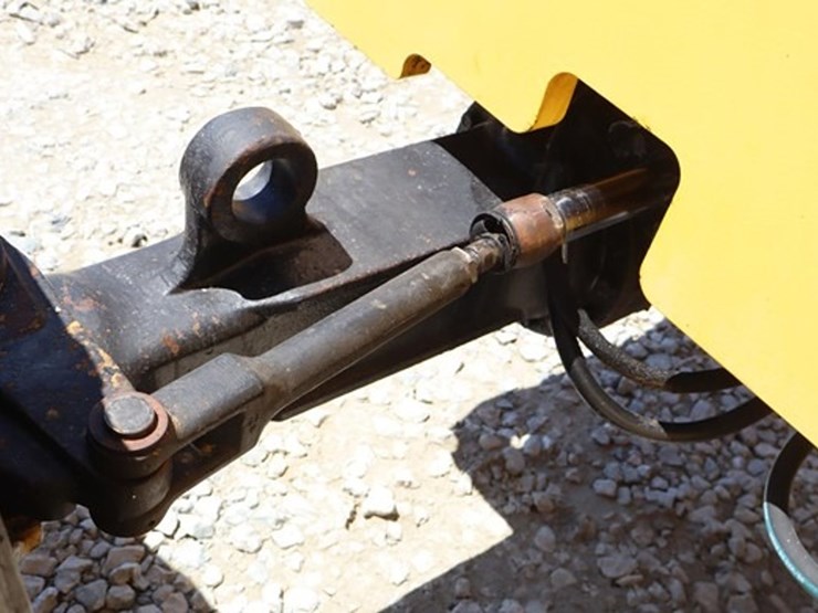 2004-pettibone-6044-image-24