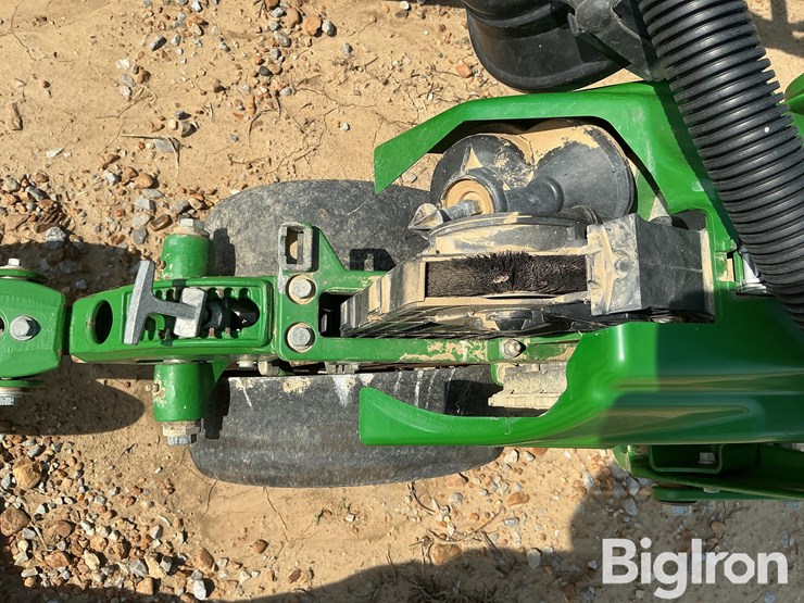 2019-john-deere-dr18-image-18