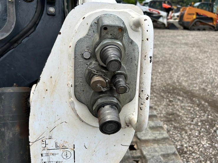 2019-bobcat-t770-image-11