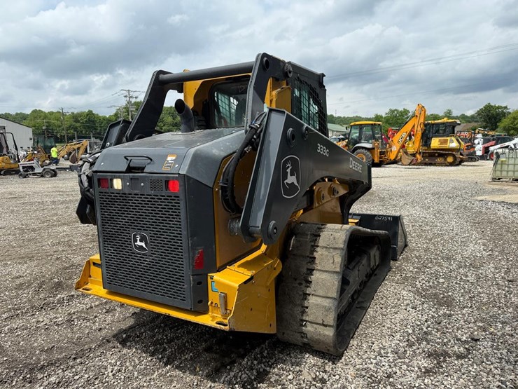 2023-deere-333g-image-4