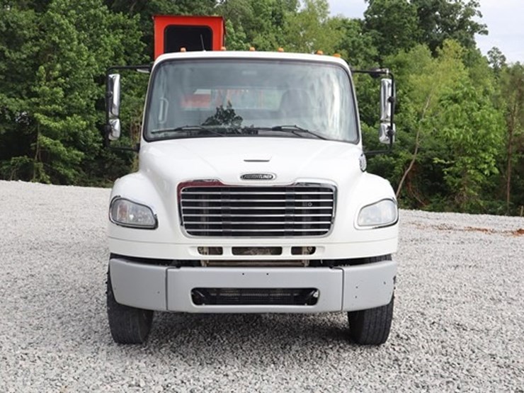#443-•-2016-freightliner-m2-grapple-truck-image-8