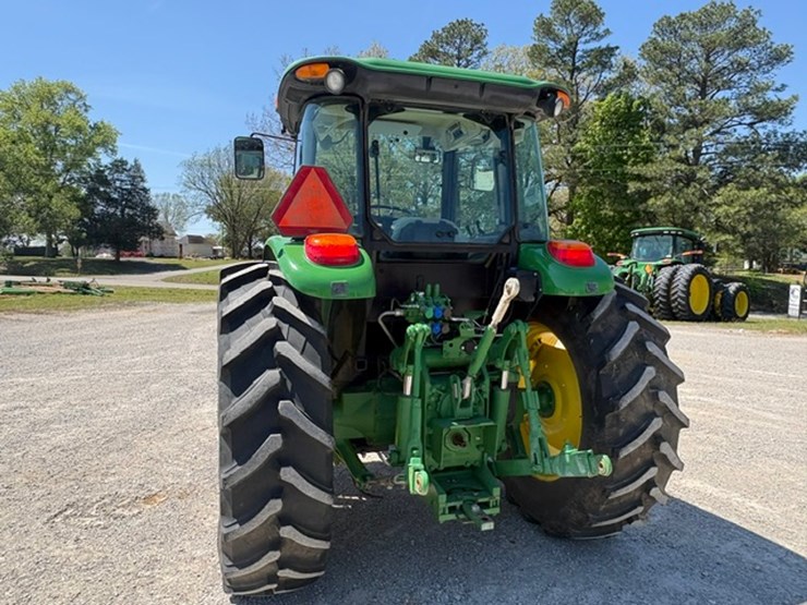 2022-john-deere-6120e-image-8