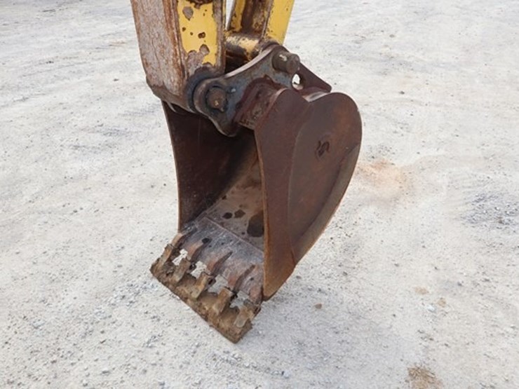 2019-kobelco-sk140sr-lc-5-image-10