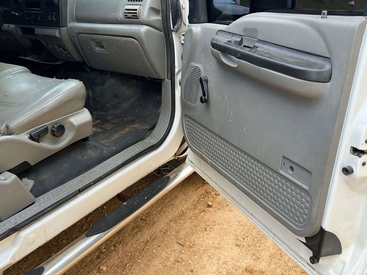 2005-ford-f250-image-34