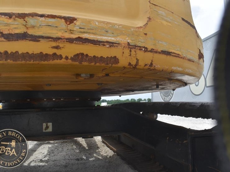 2019-caterpillar-305e2-cr-image-40