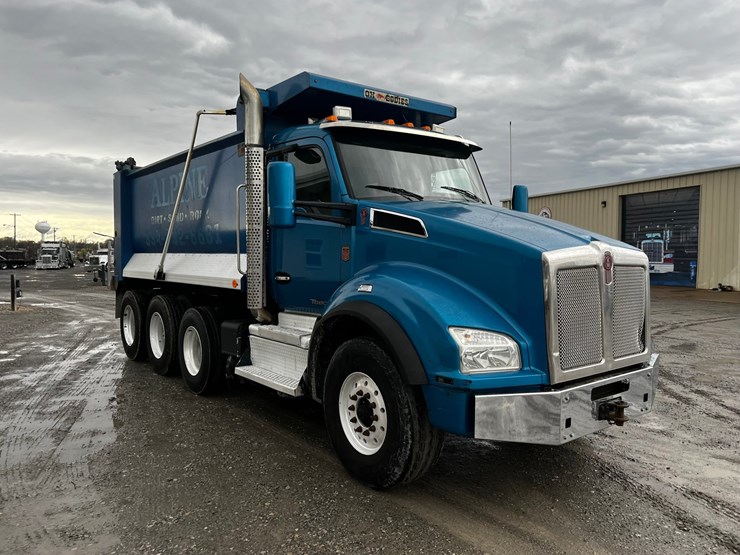 2020-kenworth-t880-image-4