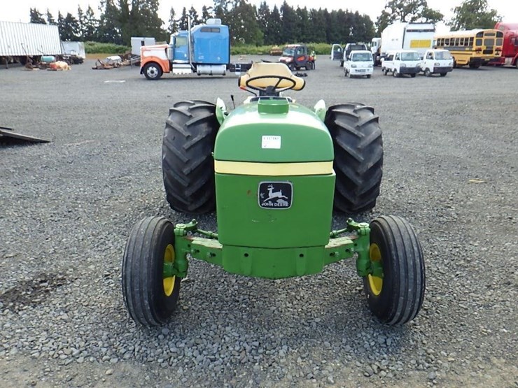 john-deere-2040-image-2