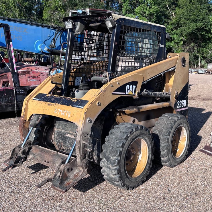 CATERPILLAR 226B