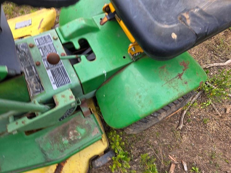 john-deere-100-image-15