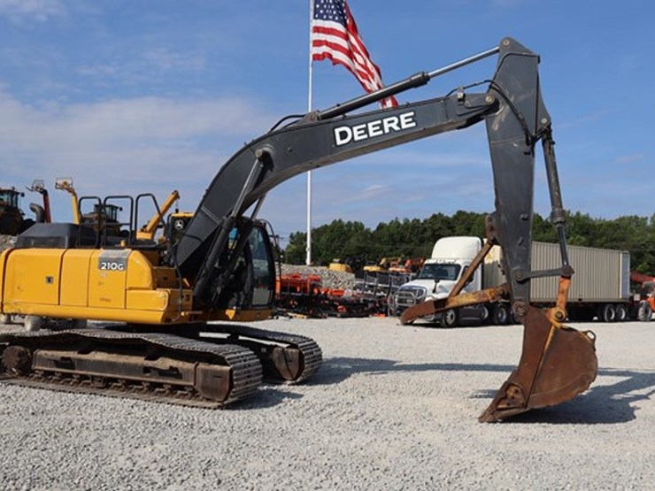 2017-deere-210g-image-6