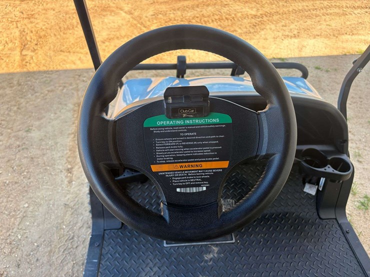 2025-club-car-6-seater-gas-golf-cart-image-8