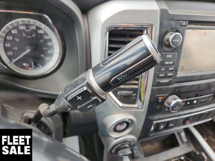 2016-nissan-titan-image-33