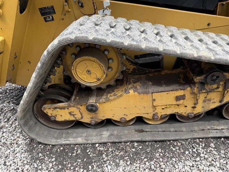 2018-caterpillar-279d-image-13