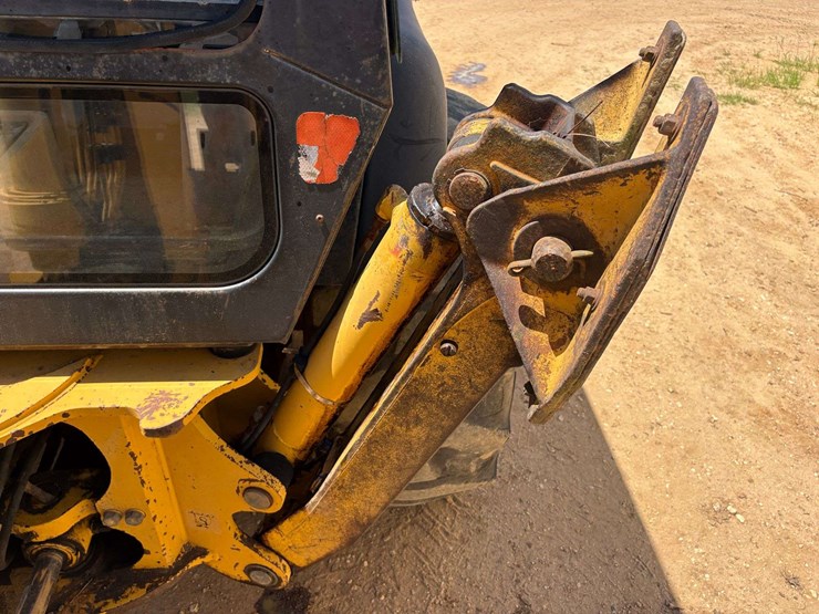 deere-410e-image-26