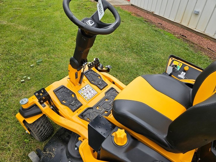 #311-•-cub-cadet-ultima-zts1-zero-turn-mower-image-25