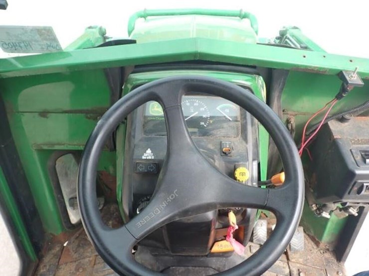 2011-john-deere-1023e-image-34