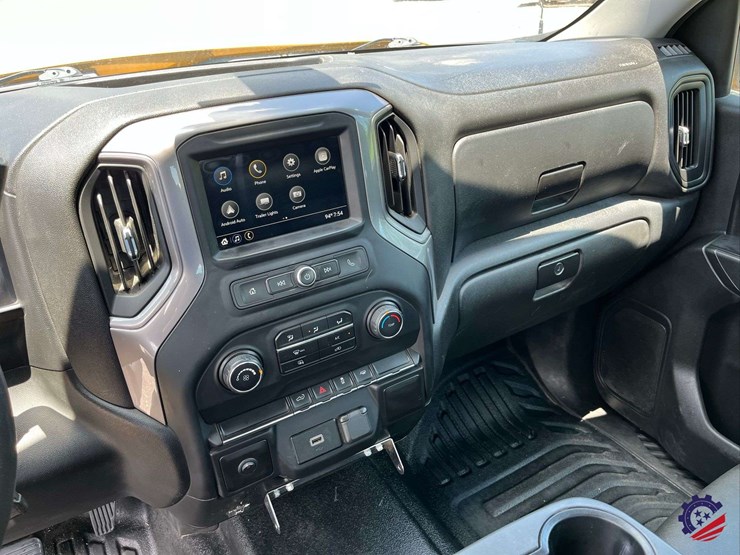 2019-chevrolet-silverado-pickup-truck-image-56