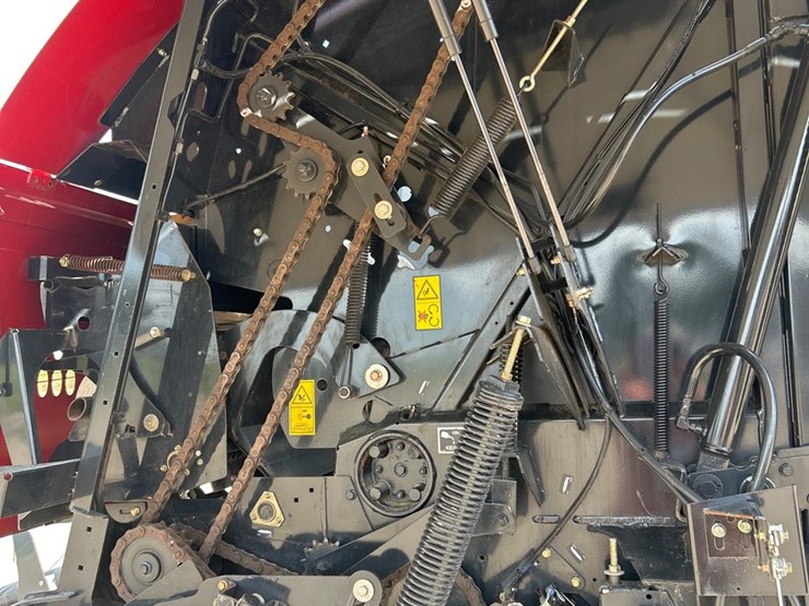 case-ih-rb465-image-8