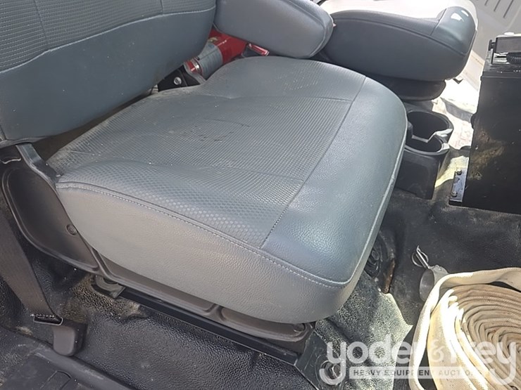 2019-ford-f750-xl-image-52