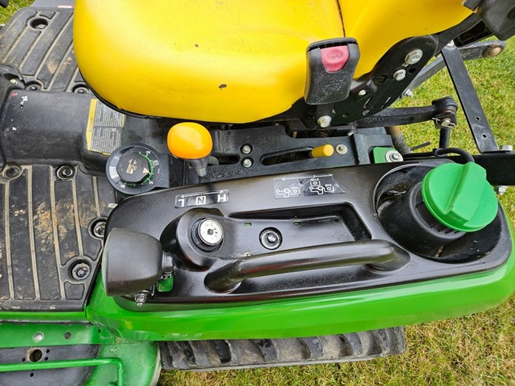 john-deere-1025r-image-32