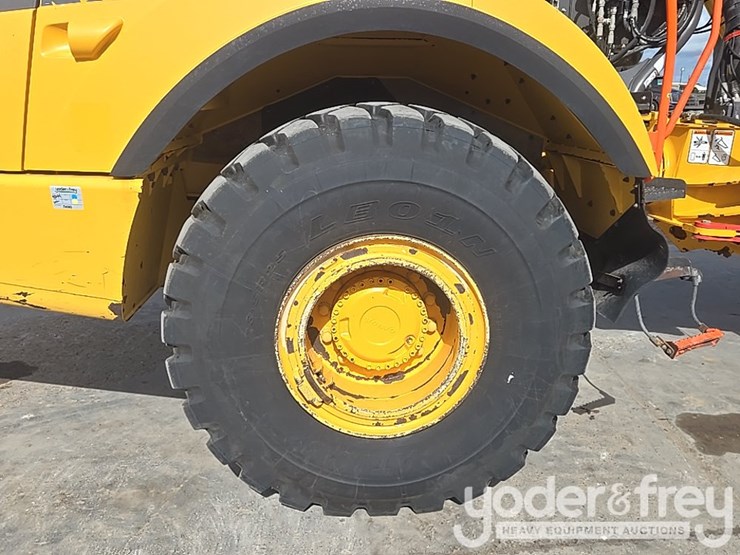 2020-volvo-a25g-image-10