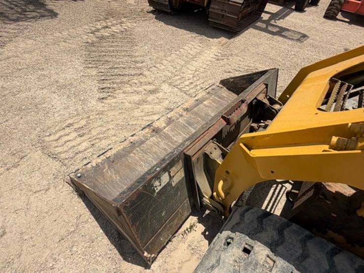 caterpillar-289d-image-21