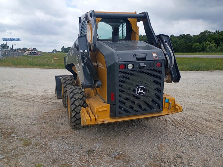2022-deere-330g-image-6