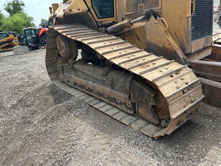 caterpillar-d6n-lgp-image-11