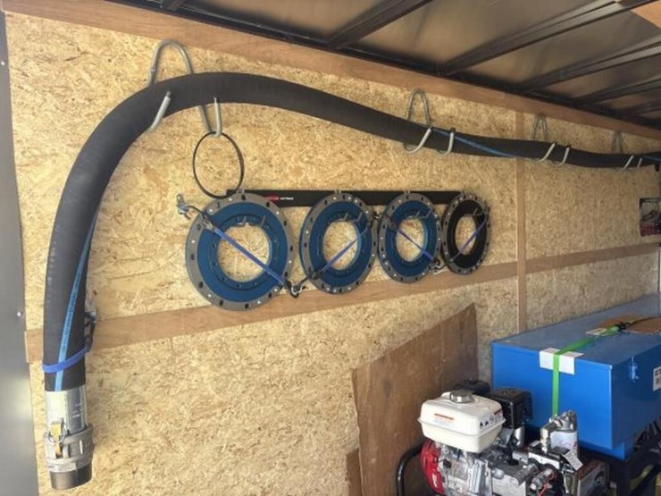 mueller-8in-gas-tapping-trailer-image-3