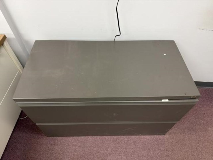 2-drawer-metal-filing-cabinet-image-2