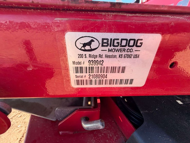 big-dog-60"-zero-turn-mower-(131-hours)-image-18