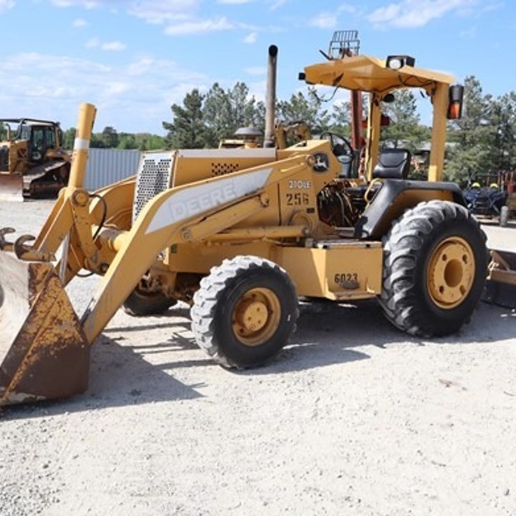 2005 DEERE 210LE