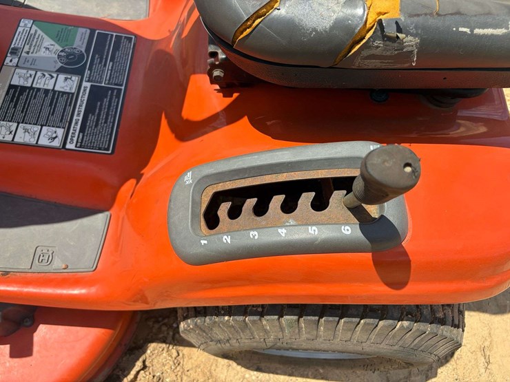 husqvarna-yth22v-46"-cut-riding-mower-image-17