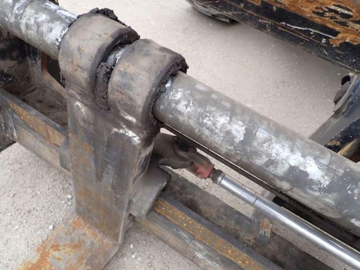 2010-jcb-510-56-image-60