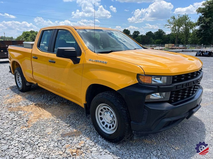 2019-chevrolet-silverado-pickup-truck-image-24