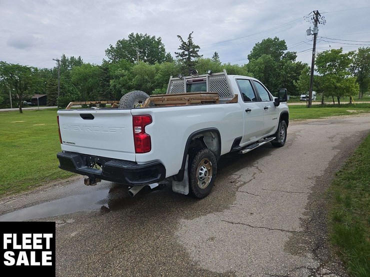 2020-chevrolet-silverado-2500hd-image-4
