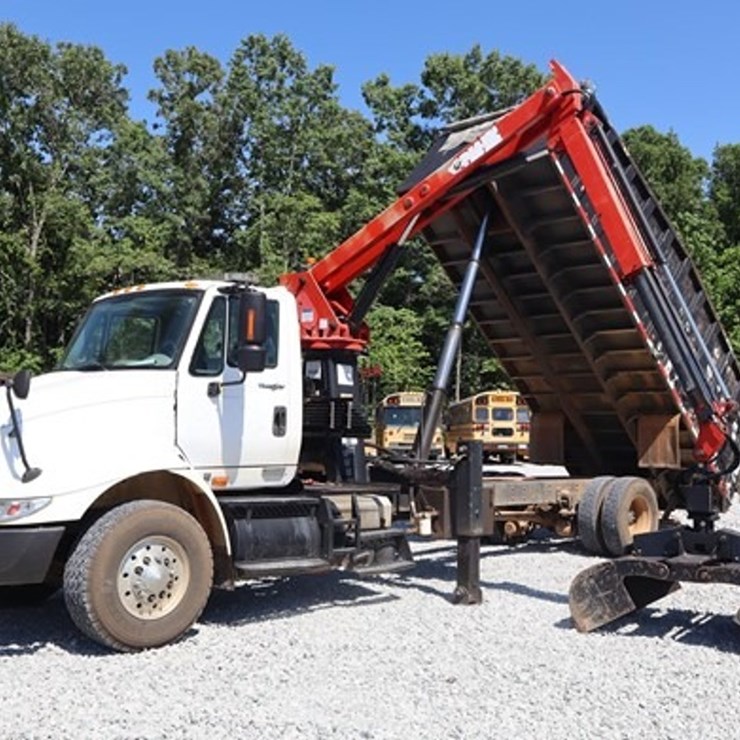 2010 INTERNATIONAL TRANSTAR 8000