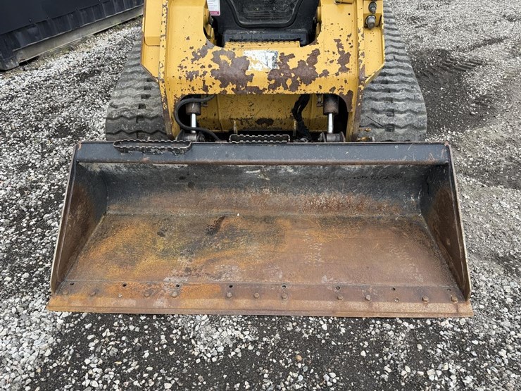 2018-caterpillar-279d-image-9