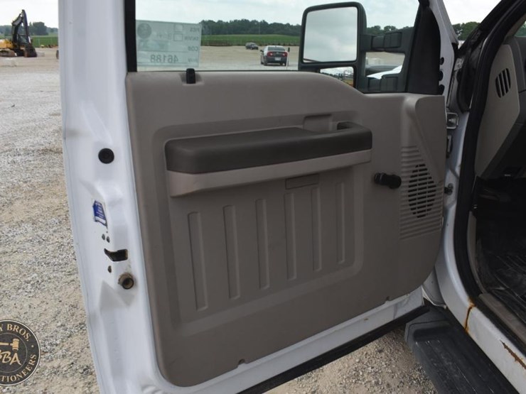 2009-ford-f350-image-18