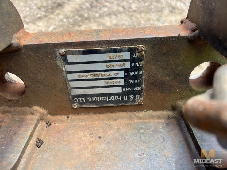 2014-john-deere-350-image-8