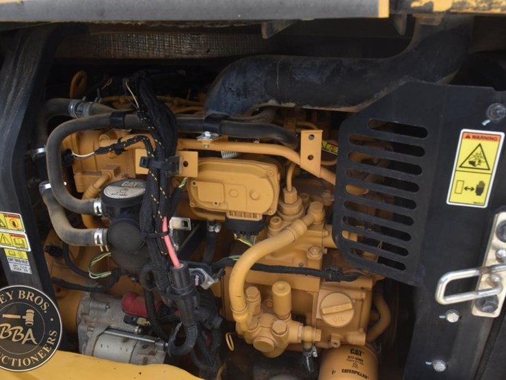 2016-caterpillar-305e2-cr-image-37