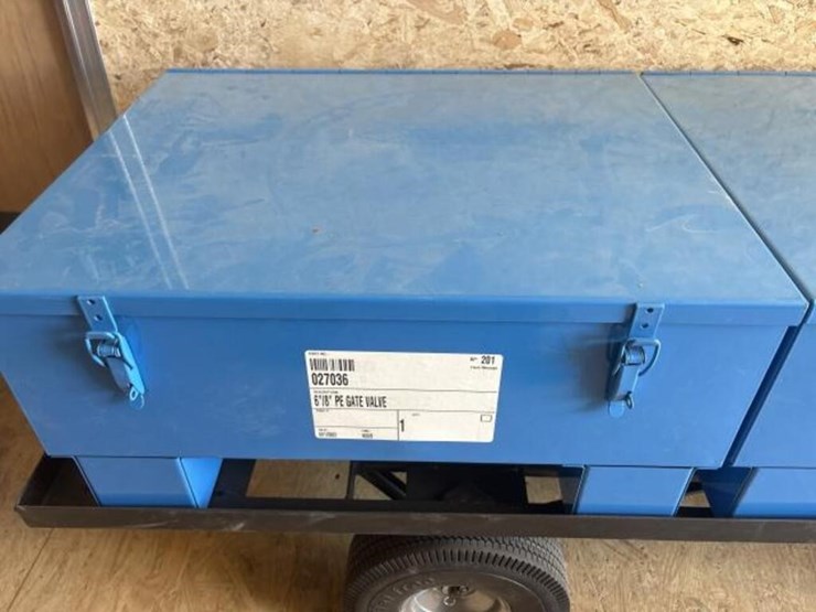 mueller-8in-gas-tapping-trailer-image-24