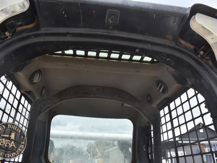 2016-bobcat-s570-image-14