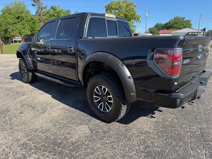 2013-ford-f150-raptor-image-3